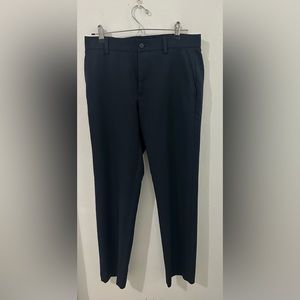 Van Heusen Traveler Slim Men Pants 30 x 30- Navy Blue